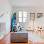 New Floor With A Lot Of Light & Air-con Appartement