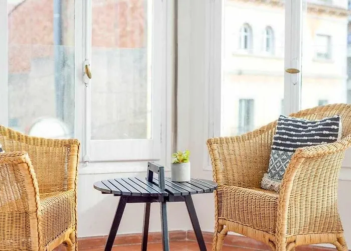 Lägenhet New Floor With A Lot Of Light & Air-con *