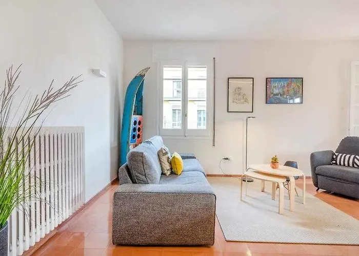 New Floor With A Lot Of Light & Air-con Lägenhet