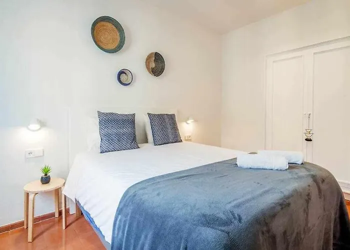 New Floor With A Lot Of Light & Air-con *