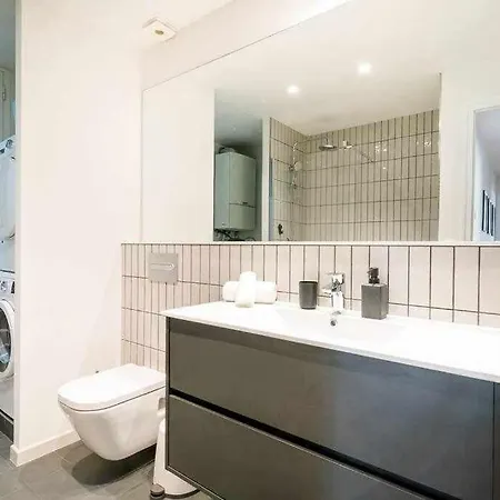 New Floor With A Lot Of Light & Air-con * Girona